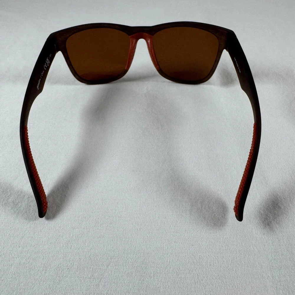 goodr Men's Brown Woodgrain Polarized Just Knock It On Sunglasses